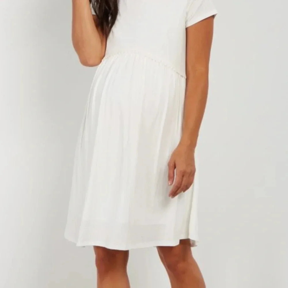 New* Pinkblush Crochet Trim Maternity Dress - Picture 2 of 10